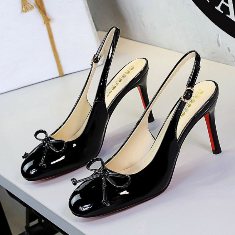 รองเท้าส้นสูงผู้หญิงแบบเซ็กซี่ - Shoe Tree บทวิจารณ์และราคา